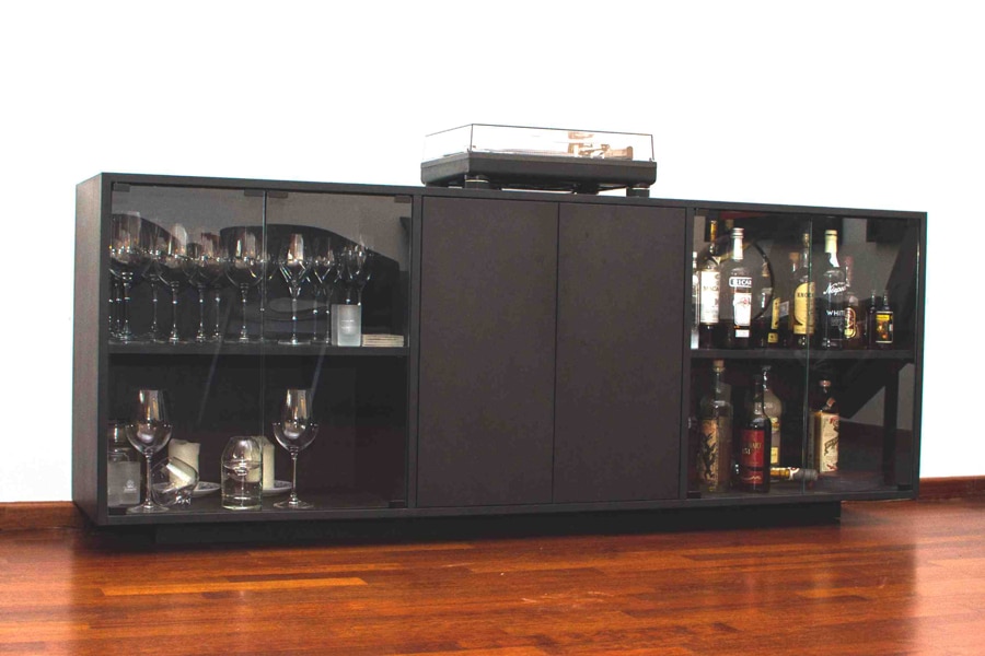 Interieur Design by kinoka: Glasvitrine / Audioschrank